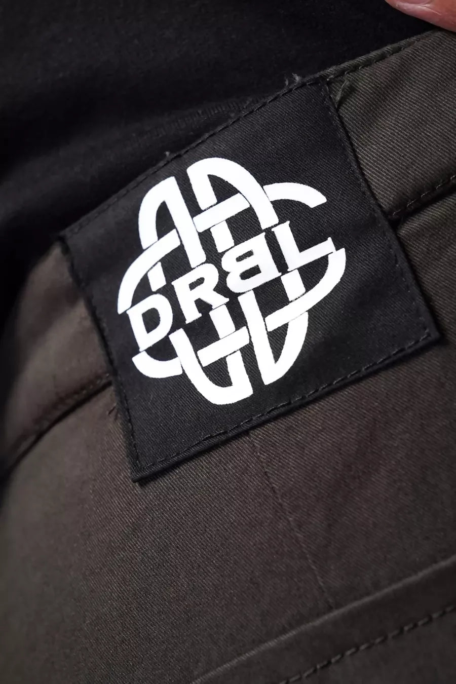 cargos for men. streetwear fashion. brown cargo.