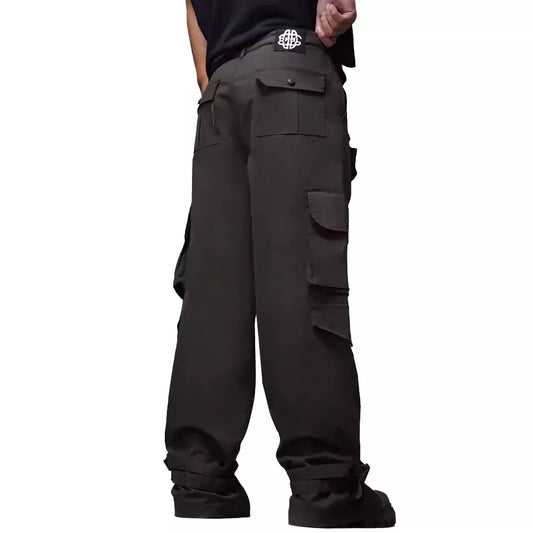 cargos for men. streetwear fashion. brown cargo.