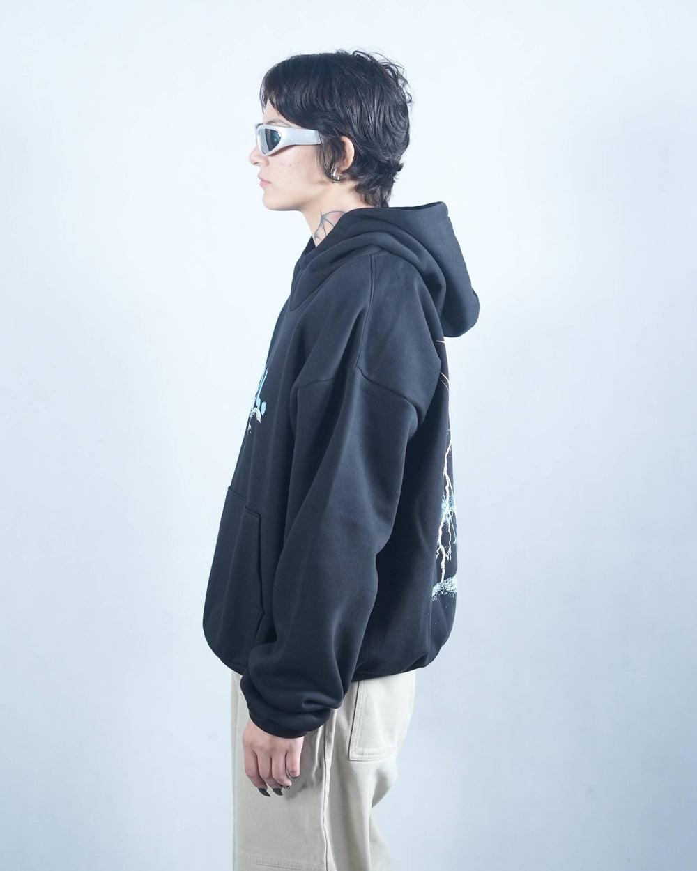 black box hoodie, streetwear brand, streetwear fashion, cozy fit, warm hoodie, 240 gsm