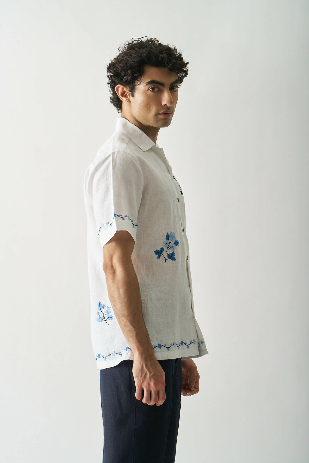 HAND EMBROIDERED PURE LINEN SHIRT. STREETWEAR FASHION, LINEN SHIRT, handmade shirt, beach shirt