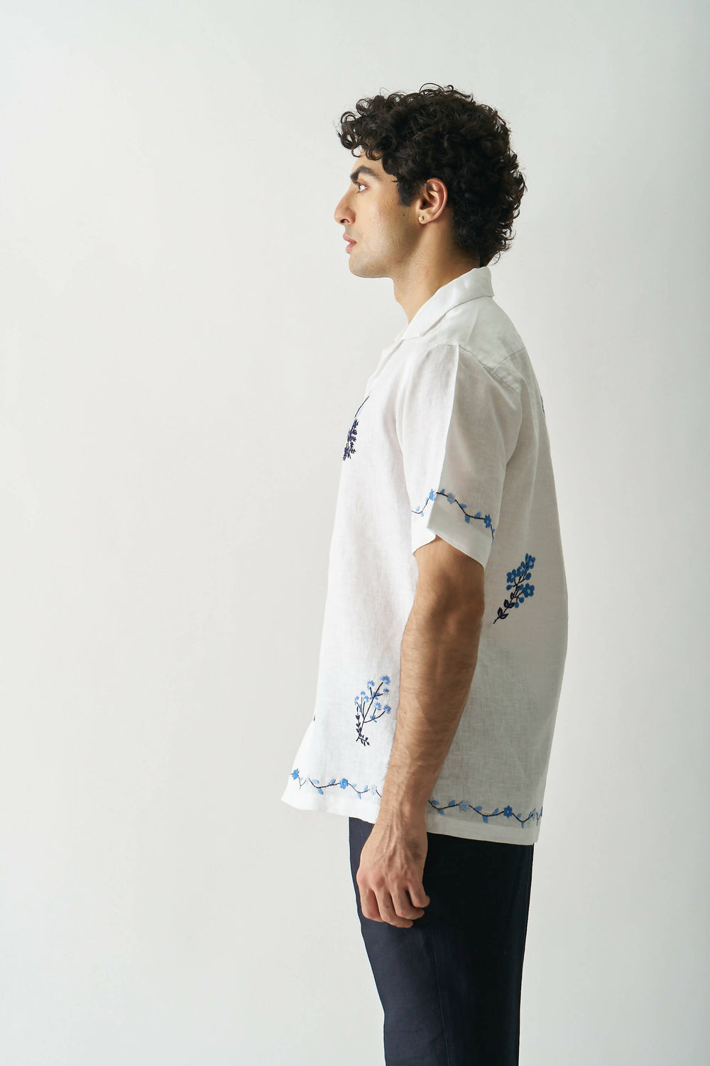 HAND EMBROIDERED PURE LINEN SHIRT. STREETWEAR FASHION, LINEN SHIRT, handmade shirt, beach shirt
