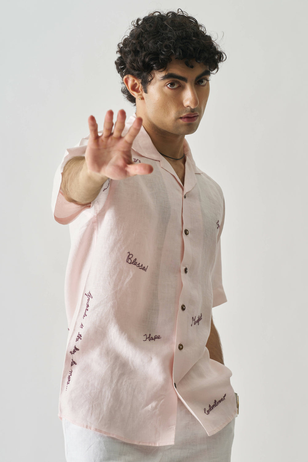 PINK HAND EMBROIDERED PURE LINEN SHIRT. STREETWEAR FASHION.