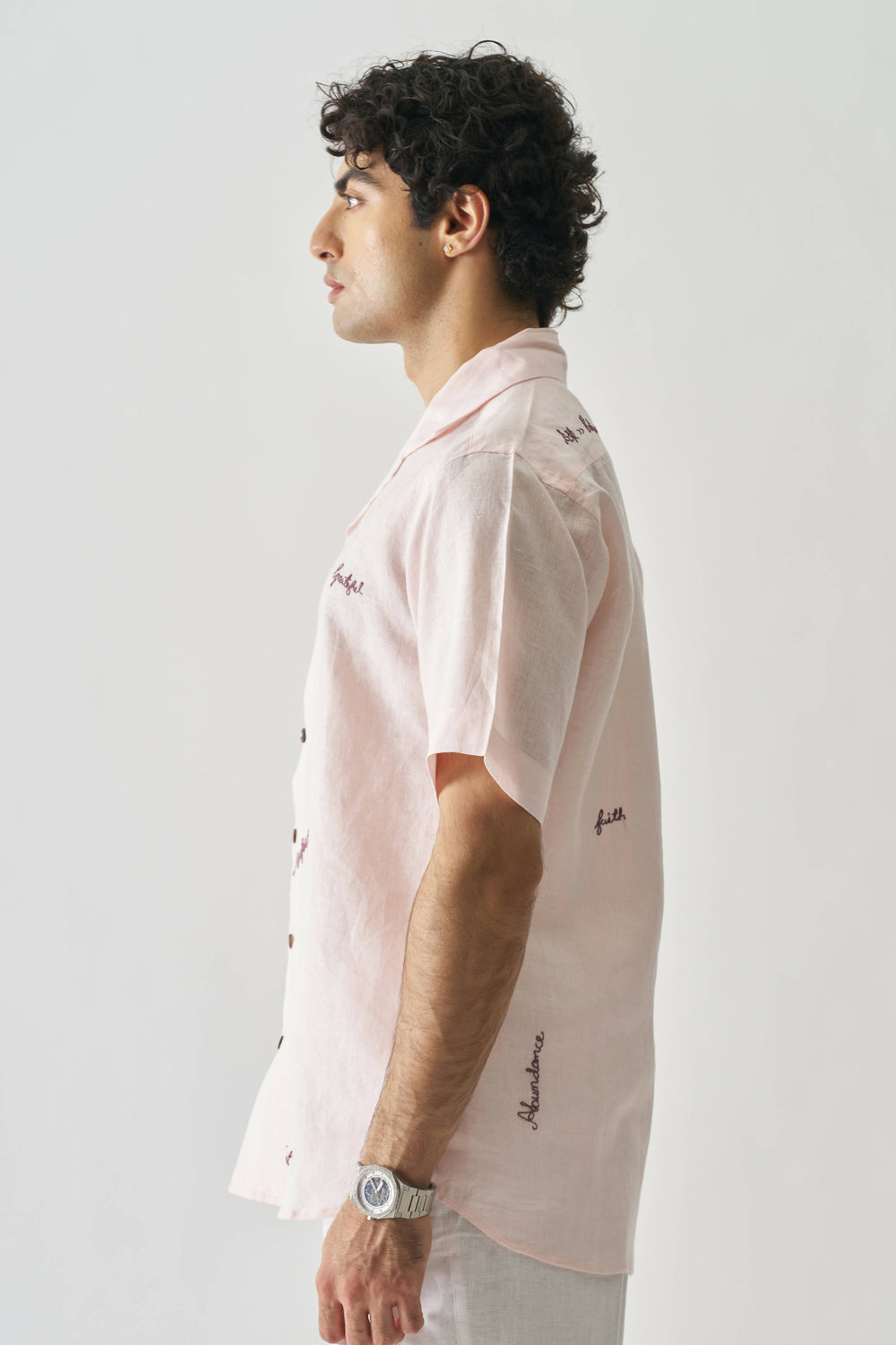 PINK HAND EMBROIDERED PURE LINEN SHIRT. STREETWEAR FASHION.